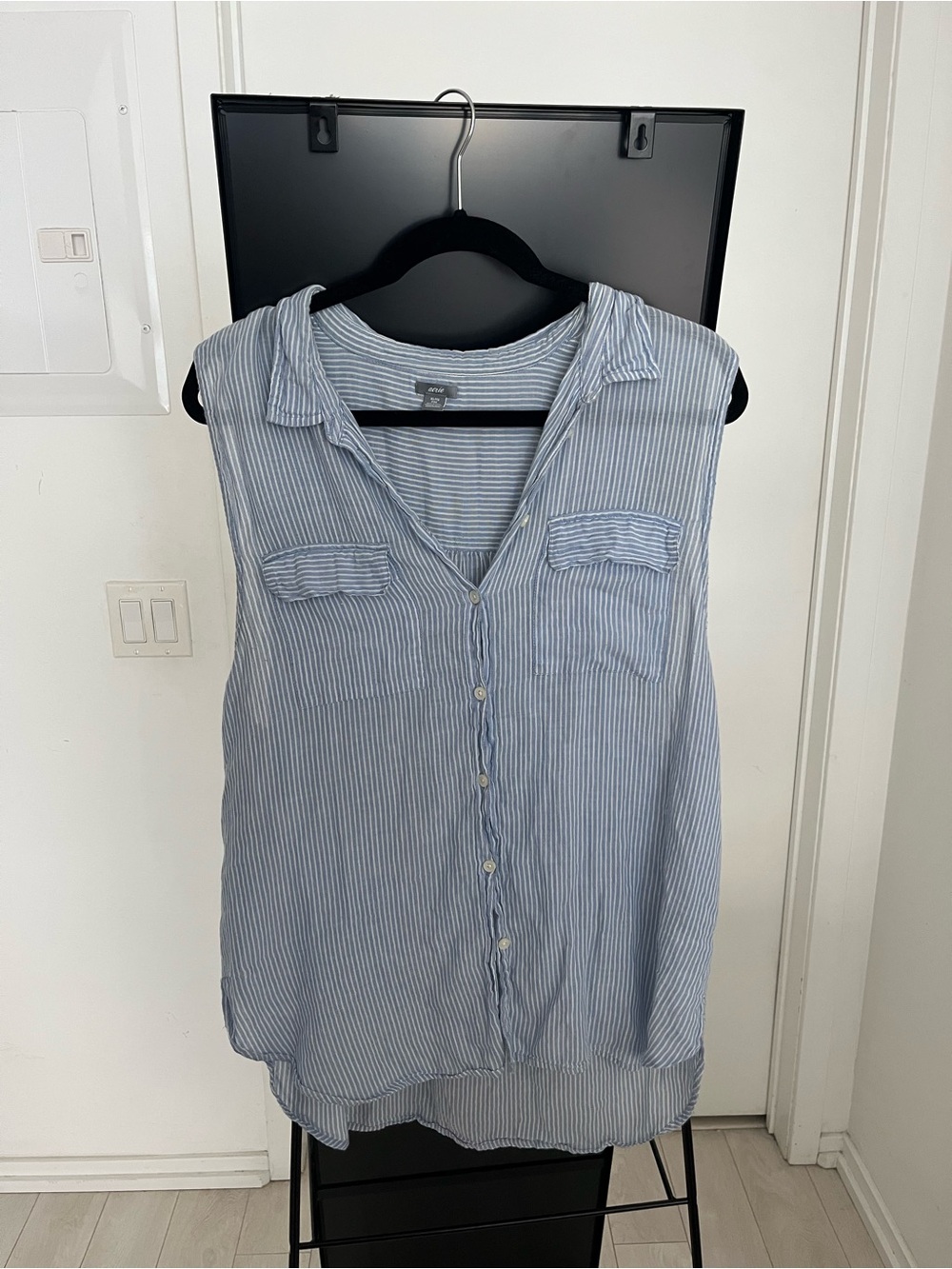 Aerie Blue White Striped Sleeveless Button Up Shirt XL